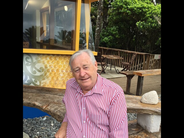 NZ Mānuka Group Team in Punakaiki Make Big Changes